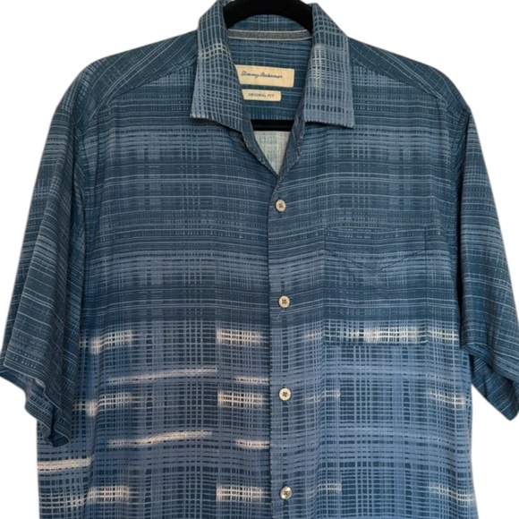 Tommy Bahama Blue Print Silk Casual Short Sleeve Shirt Size Medium Original Fit - Picture 10 of 13